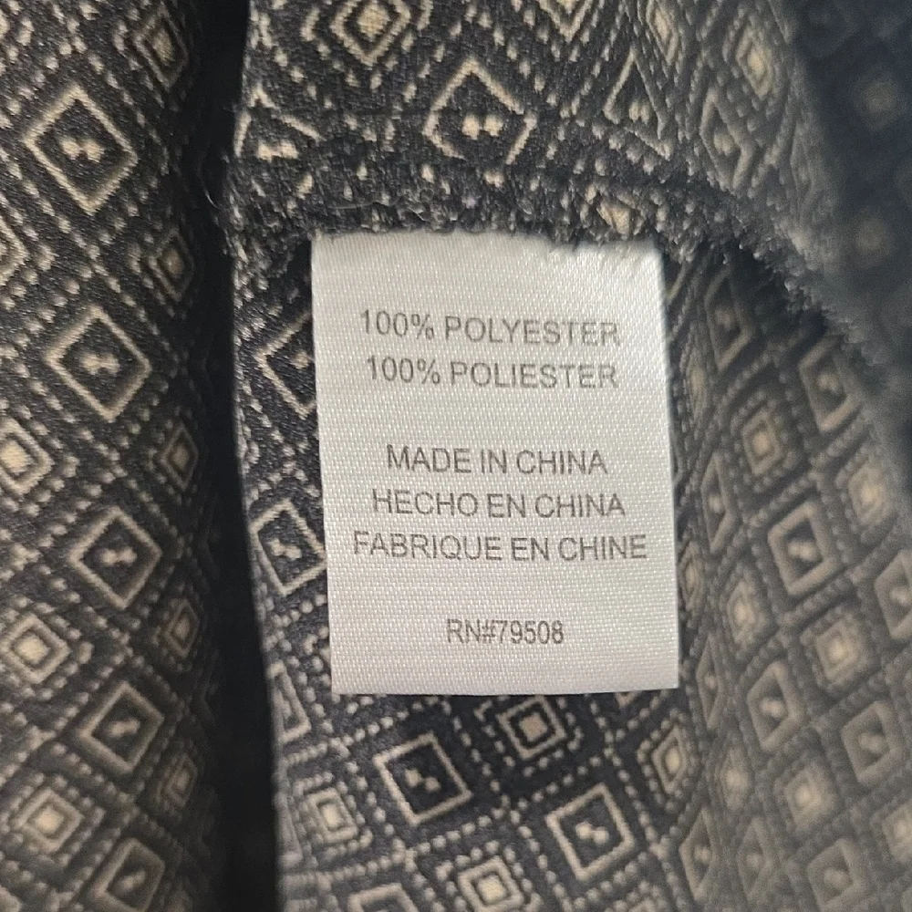 Violet & Claire Black Printed Long-Sleeve Blouse